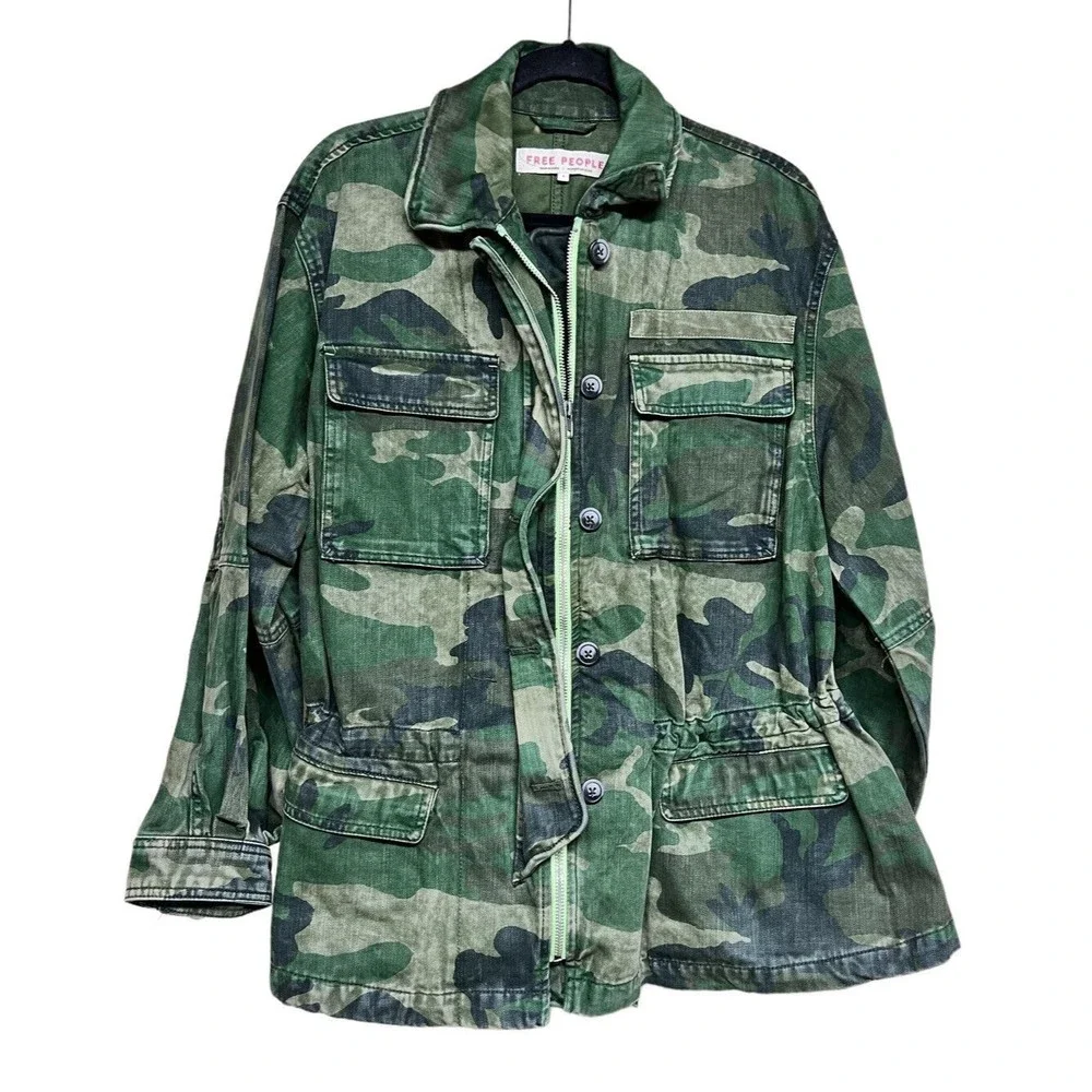 Free People Zippered Camouflage Denim‎ Military Jacket Women’s Size Small